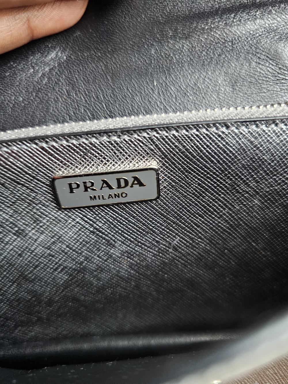 Prada Saffiano Lux Sound Shoulder Bag Fuoco Lacca - Picture 4 of 10